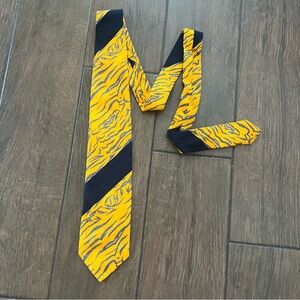 JC de Castelbajac Vintage Tiger Striped Tie Made in Italy Silk/Wool